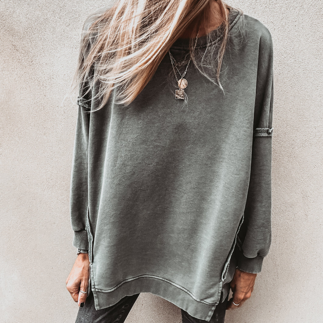 Olive oversized boyfriend sweatshirt *NEW*