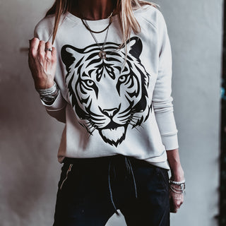 VINTAGE WHITE TIGER sweatshirt *relaxed style* NEW