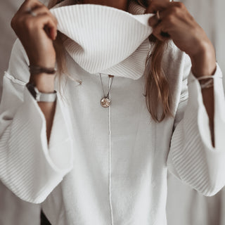 Detachable WHITE roll neck jumper *NEW*
