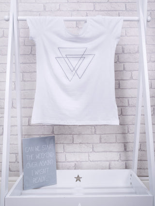 White tee with grey triangles