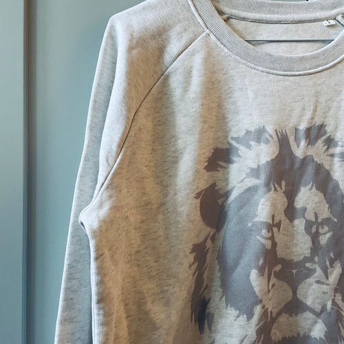 Light heather grey lion sweatshirt size 12-14