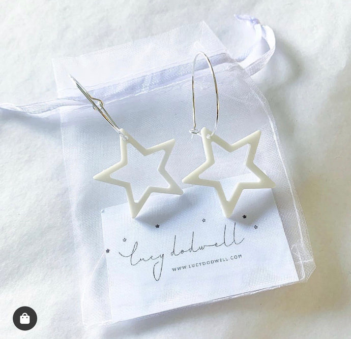 White outline star hoop earrings