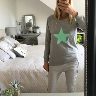 Mint aqua star on light grey sweat
