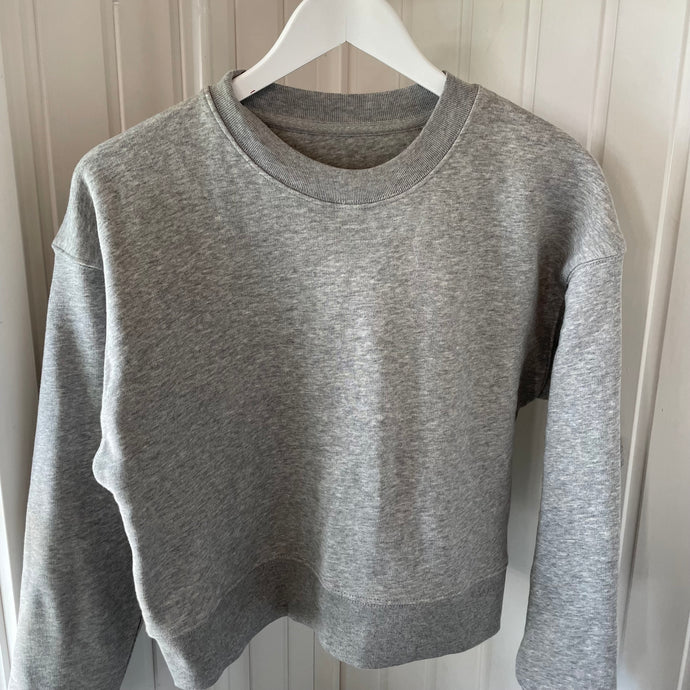 Grey cropped sweatshirt