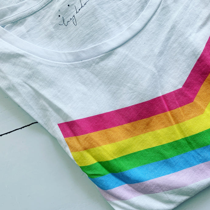 Rainbow chevron tee