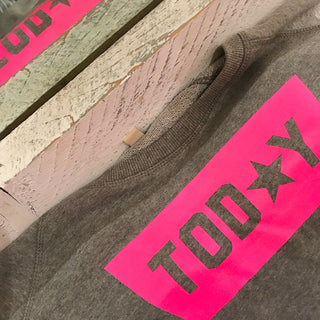 TODAY neon pink sweatshirt
