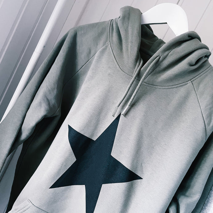 SAMPLE Light khaki hoody with grey star
