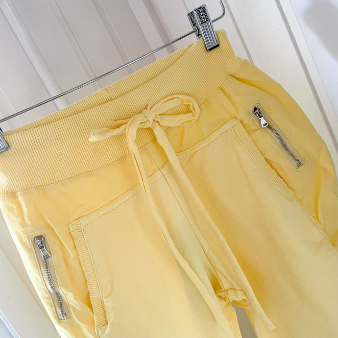 Sicilian lemon yellow ULTIMATE joggers – Lucy Dodwell