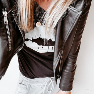 Boxy black lips tee *boxy relaxed fit*