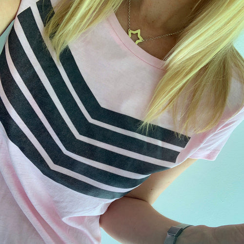 Pink black chevron  tee (m uk 12)