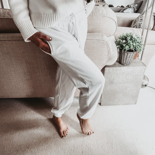 White super slouchy joggers  *new*